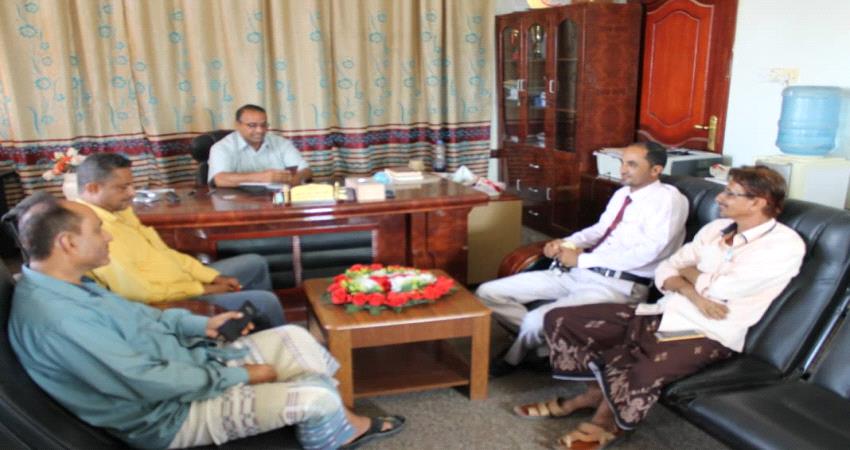 بدعم من اليونيسف .. تجديد عقود معلمات الريف لمكتب تربية لحج