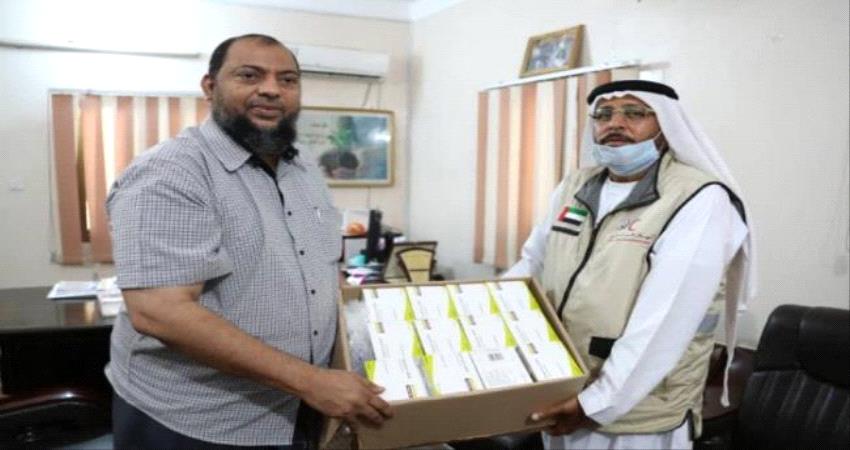 هلال الإمارات يواصل دعمه للقطاع الصحي بحضرموت