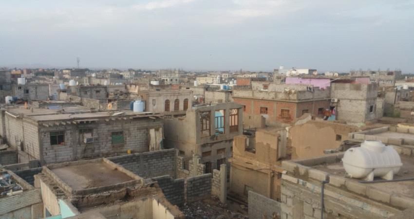 تفاصيل مطاردة لمسلح بلحج تنتهي باصابته واربعة جنود من الأمن