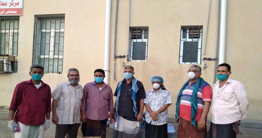 انتقالي لحج يزود مركز العزل الصحي بأدوية ومستلزمات طبية 