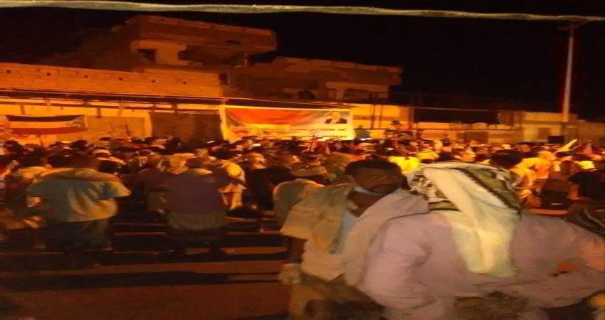 تظاهرة حاشدة في أبين تأييدا لقرار الانتقالي بالادارة الذاتية