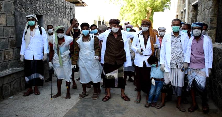 لحج..تدشين حملة رش وتعقيم للمرافق والمحلات التجارية