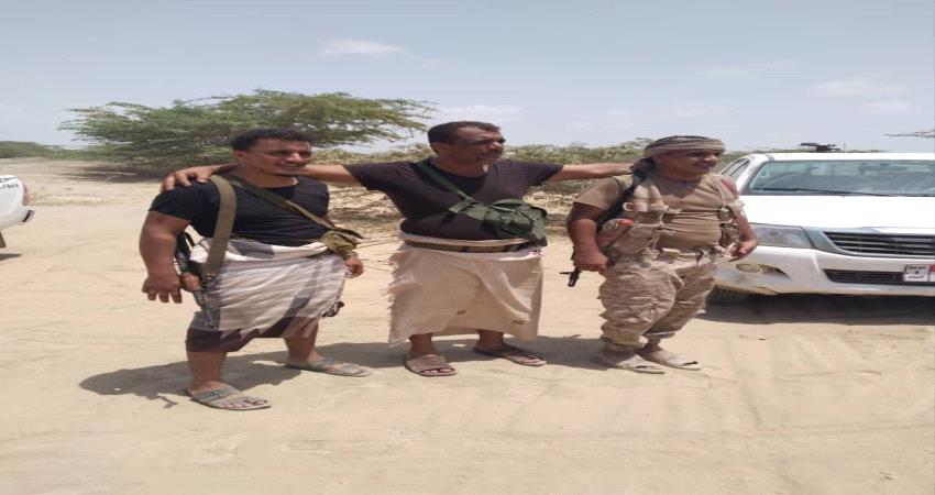 مستشار عسكري ل(عدن تايم) : الحرب الدائرة في شقرة مؤامرة إخوانية حوثية