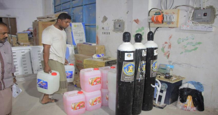 بدعم إماراتي وجهود من الانتقالي بحضرموت توزيع معدات نوعية ومستلزمات طبية