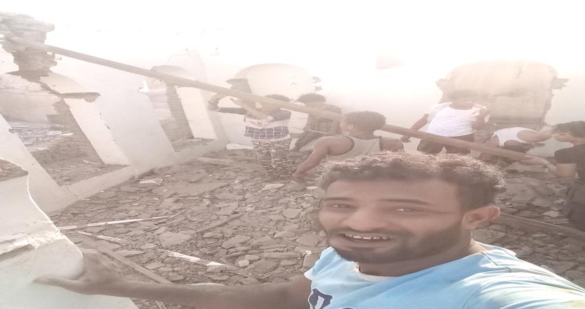 مواطن بلحج :" سلطة لحج صرفت لنا  تعويضات لا تكفي حتى لازالة مخلفات البناء من منازلنا "!