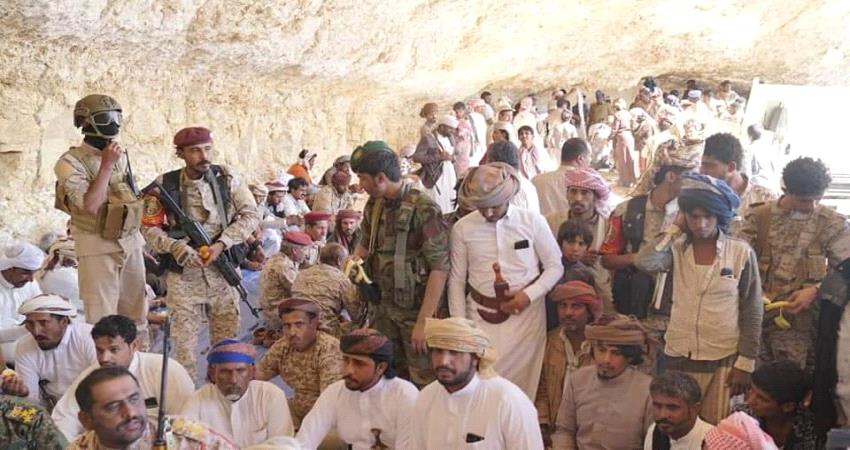 محافظ المهرة يدعو مشائخ وأعيان مديرية حات للتكاتف وتظافر الجهود لتعزيز الأمن والتنمية