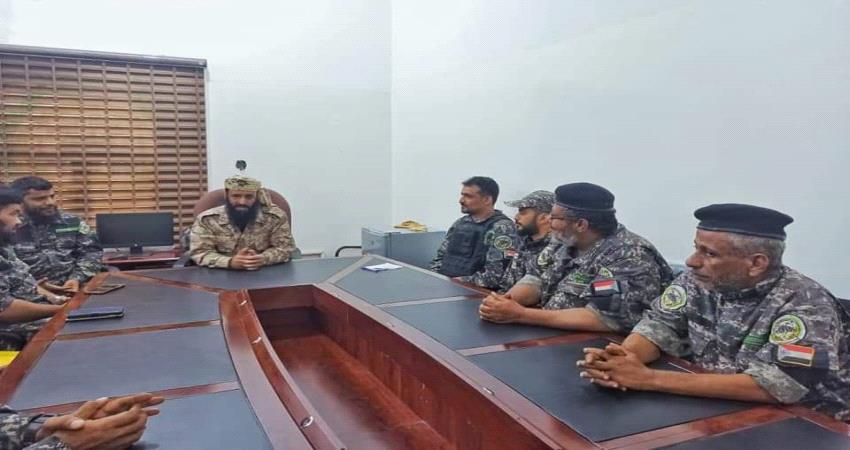 الوالي يجتمع بقوات حماية المنشآت ويشدد على رفع الجاهزية خلال الفترة القادمة