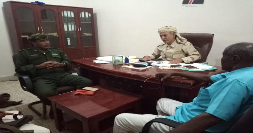 إجتماع لرئيس الانتقالي بمدير أمن أبين