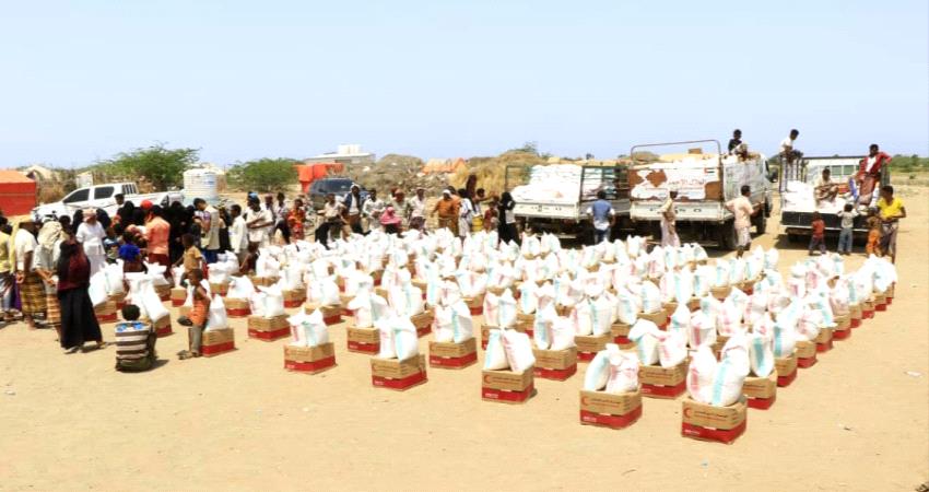 نازحون الساحل الغربي : مساعدات الامارات تغطي بعض احتياجاتنا