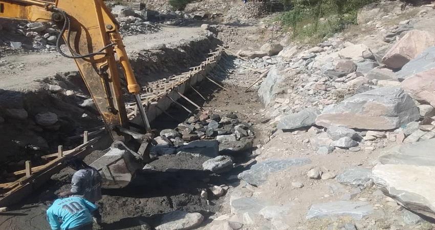 تبرعات لطريق في يافع تتجاوز مليار ريال 