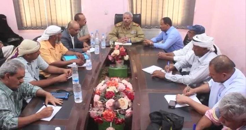 توجيه بتوزيع 7 ألف قطعة أرض للشباب في لحج