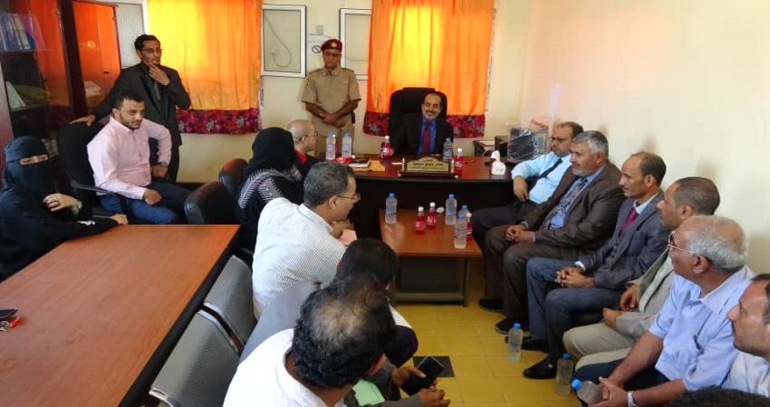 وزير العدل يحث القضاة على الانضباط الوظيفي وسرعة إنجاز قضايا المواطنين دون تقاعس