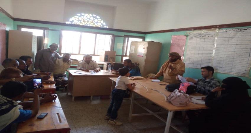 مناقشة تفعيل الرقابة في مدارس المسيمير بلحج 