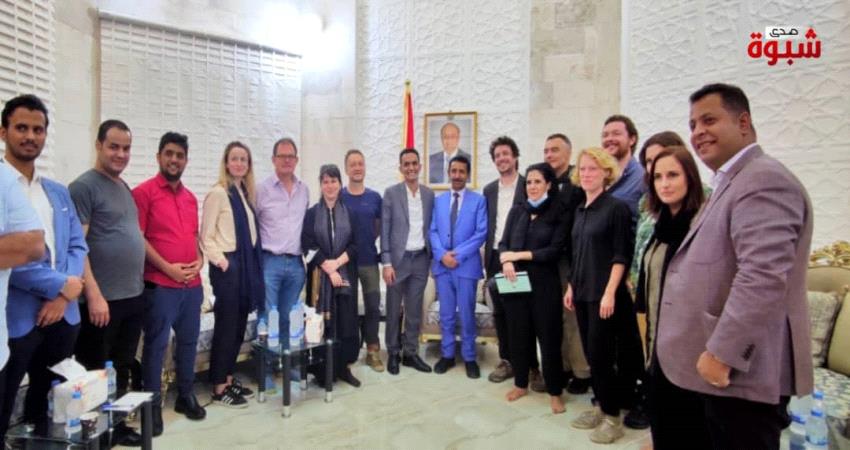 الاعلام الغربي في شبوة بين مخيم اعتصام  العلم ومعرض شهداء شبوة