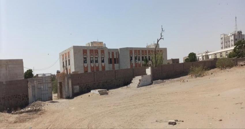 لحج.. أمن تبن يحيل قضيتي قتل وسرقة إلى النيابة