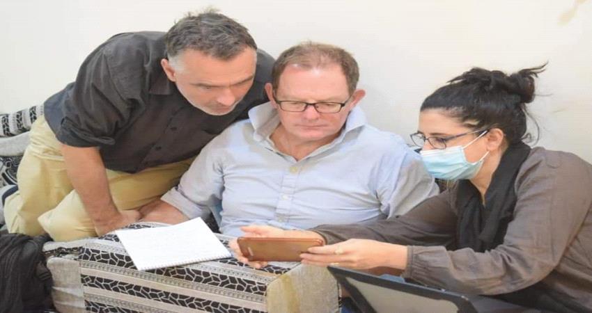 الانتقالي يسلم وفد إعلامي دولي ملفات توثق انتهاكات الأخوان في شبوة