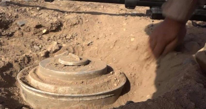  مقتل 3 مدنيين من أسرة واحدة بانفجار لغم حوثي بالساحل الغربي