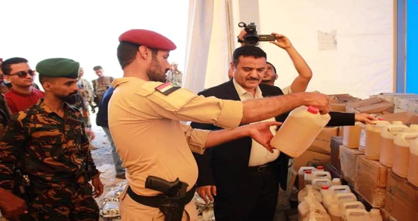 ضبط مخازن منظمة دولية عاملة في عدن تحوي مواد غذائية منتهية"صور" 