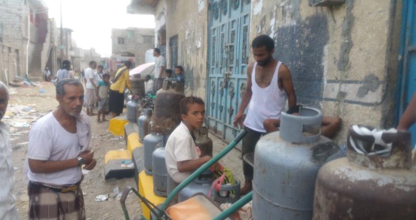 تساؤلات في مناطق دلتا لحج: متى ستنفرج أزمة الغاز؟