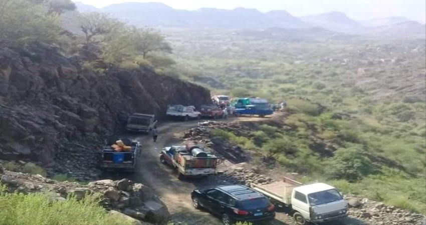 وثيقة- تهريب بتنسيق اصلاحي- حوثي والتهريب في تعز