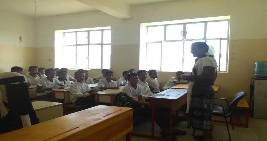 مدير عام كرش والقبيطة يدعو التربية والتعليم الى رفد مدارس المديرية بالكتاب المدرسي