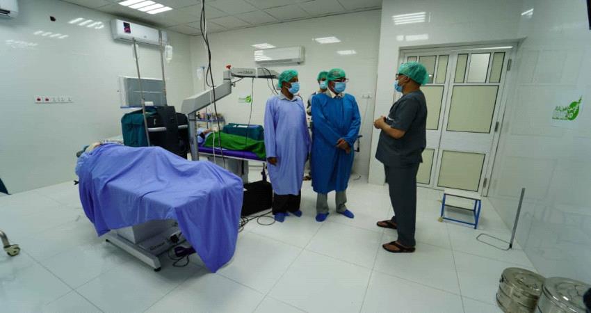 "العون المباشر" تكافح العمى في سيئون 