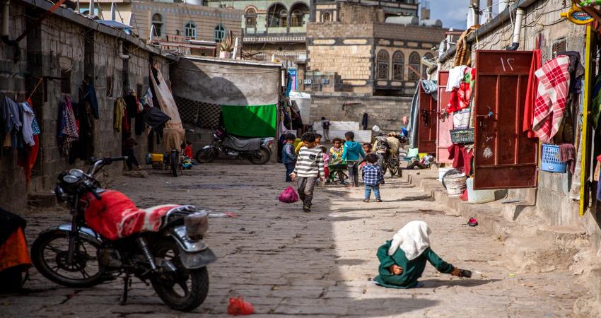 نزوح 24 الف أسرة يمنية