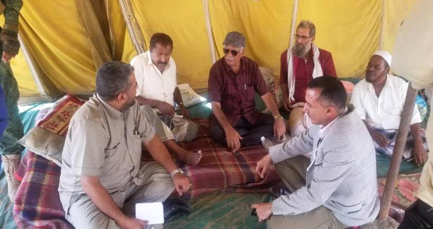 بجهود محافظ عدن.. العسكريون يعلقون اعتصامهم ويفتحون بوابة الميناء