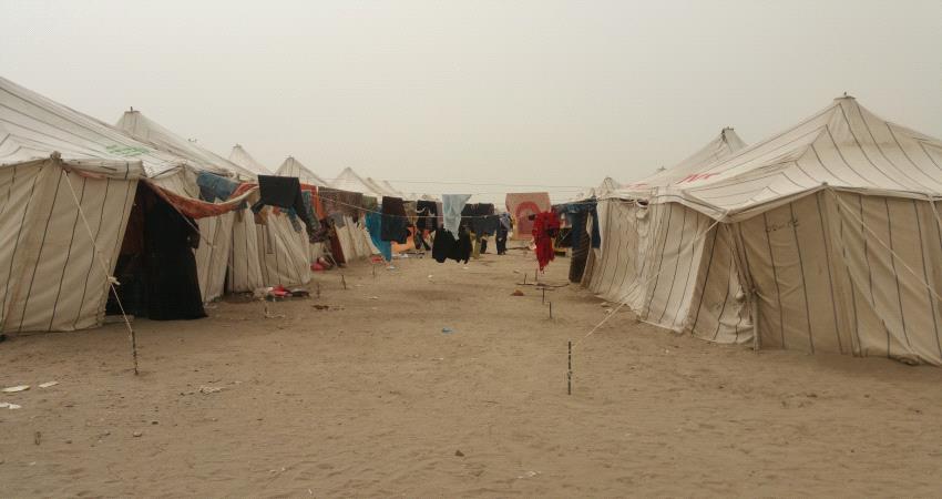 مسئول أمني لعدن تايم  بلحج يوضح  مخاطر موجة النزوح المتزايدة