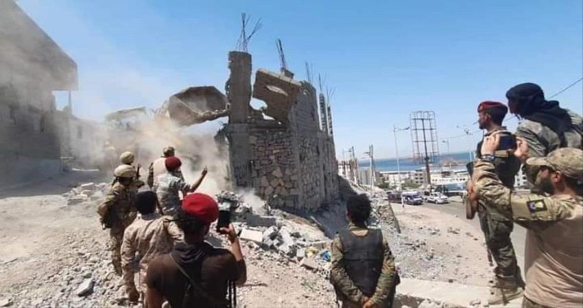 كاتب جنوبي عن ازالة العشوائيات: بالأمس يتباكى المحرّضون على تشويه عدن 