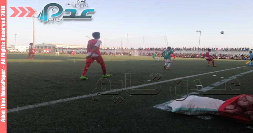 عاجل.. وحدة عدن يعبر التلال في ديربي مثير ويضرب موعدا مع شمسان في النهائي
