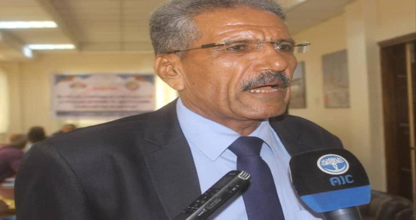 النقابات تكشف عن عودة ظاهرة تهريب المشتقات النفطية وتدعو لملس للتدخل