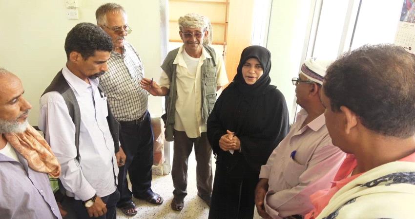 لحج.. مسؤول محلي يؤكد وقوفه مع مسؤولي كلية ناصر في استعادة اصولها واملاكها