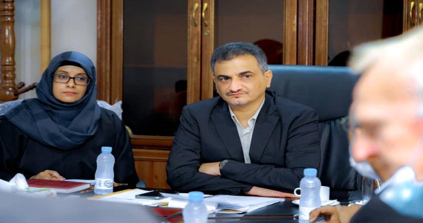 لملس يناقش تجهيزات امن مطار عدن ودعم السلطات المحلية