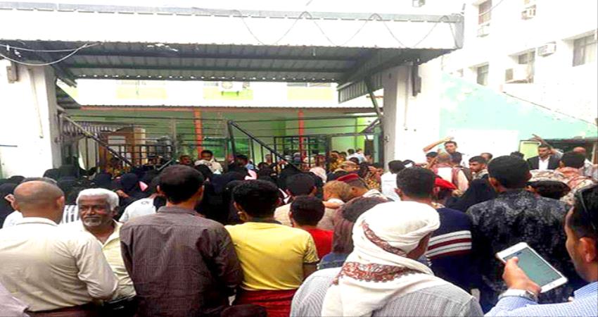 وصول 10 الف جواز جديد الى ادارة مصلحة الهجرة بعدن