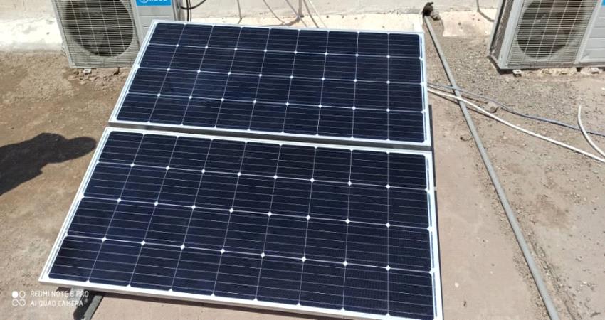 لحج.. منظمة دولية  ترفد تنظيم الاسرة بلحج بمنظومة الطاقة الشمسية