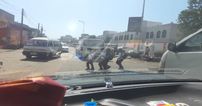 مدارس بعدن تنهي دوامها بعد ساعة واحدة فقط !! - صور