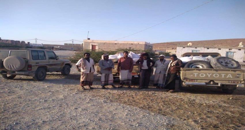 بدعم البرنامج السعودي .. توزيع 250 كيس من البذور لمزارعي وادي المسيلة في المهرة