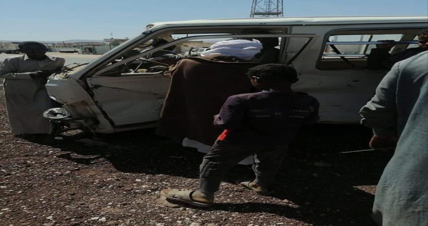 موكب شقيق محافظ مأرب يصيب رجل مسن باصابات بالغة "تفاصيل"