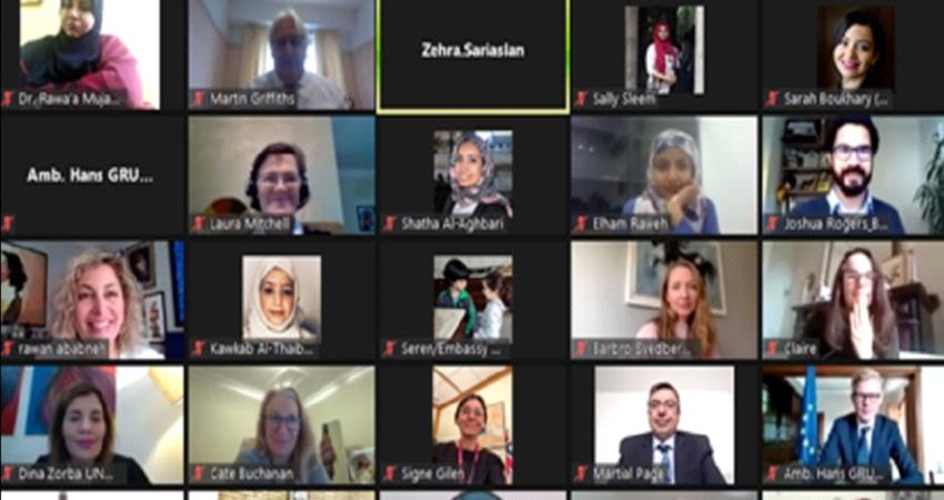 غريفيث يجتمع بـ 30 امرأة يمنية