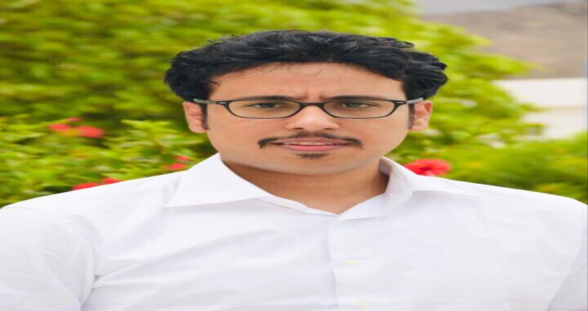 قيادي بخارجية الانتقالي مهاجما بن دغر: العبارات المنمقة لم تعد تستر سوءة المأزومين ممن تأريخهم مليئ بالفساد