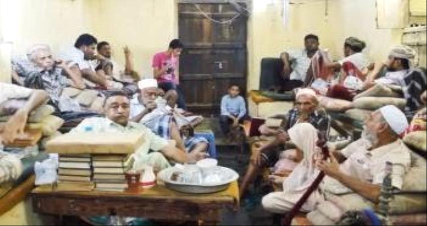 ليلة النور.. هكذا يحتفل أبناء الحديدة في ذكرى المولد النبوي!!