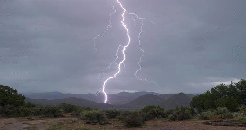 صاعقة رعدية تودي بحياة طفل في لحج !