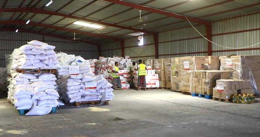 دعم إغاثي اماراتي متواصل لمحاربة مجاعة مليشيات الحوثي في قرى وأرياف الساحل 