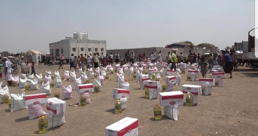 الحديدة.. هلال الإمارات يغيث النازحين في مخيم العليلي