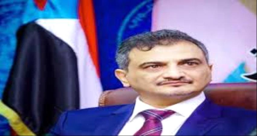 محلل عسكري: هناك لوبي فساد يسعى لإفشال عمل محافظ عدن 