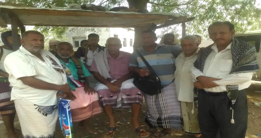 مسؤولان في انتقالي لحج يطلعان على واقعة انتحار أحد السجناء