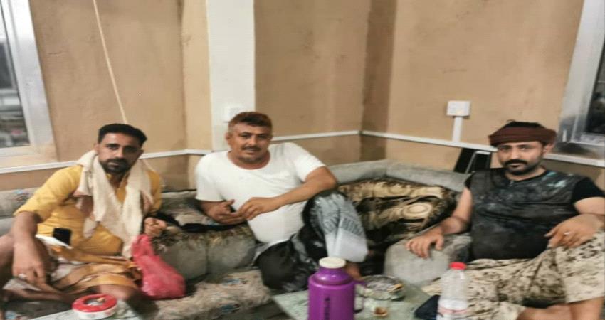 مدير أمن لحج ينهي خلاف بين قائد مكافحة الإرهاب ومدير شرطة الحوطة