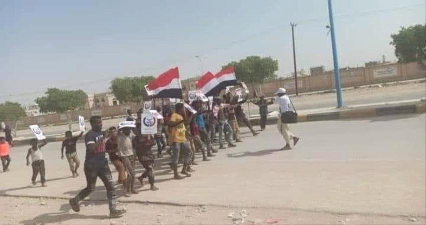 كشف سر اطماع جماعة الاخوان المسلمين بمحافظتي سقطرى والمهرة