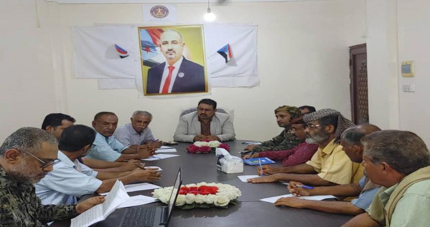  انتقالي لحج يشدد على ضرورة التنسيق الامني والعسكري في جبهات الصبيحة